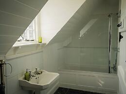 Coach House