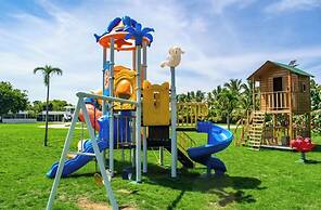 Playa Palmera Beach Front Apartments