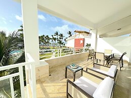 Playa Palmera Beach Front Apartments