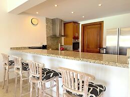 Playa Palmera Beach Front Apartments