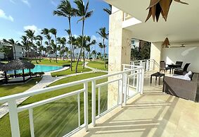 Playa Palmera Beach Front Apartments