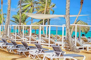 Playa Palmera Beach Front Apartments