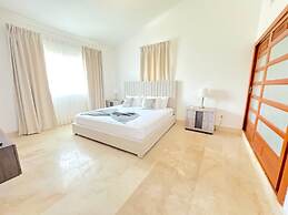 Playa Palmera Beach Front Apartments