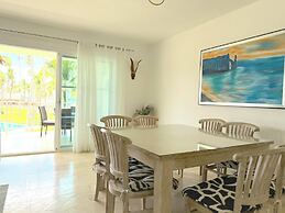 Playa Palmera Beach Front Apartments
