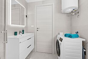 Attractive Apartment in Peroj With Terrace