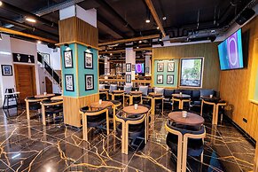 HOW Boutique and Hotel