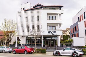 HOW Boutique and Hotel