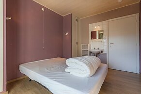 Cosy Renovated Flat on the Seafront