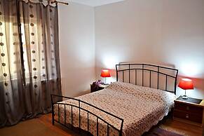 Apartment With Private Pool, Mountain View