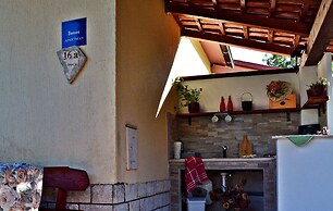 Apartment With Private Pool, Mountain View