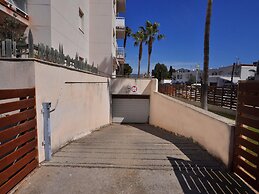 Apartment in Roses With Large Terrace