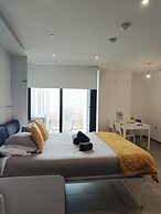E1 18th Floor Studios, Sea & Beach Views