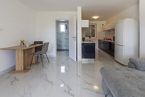 Relaxing Villa Near Porec With Pool