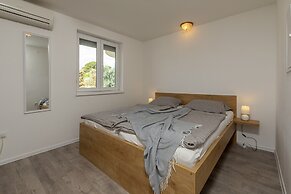 Relaxing Villa Near Porec With Pool