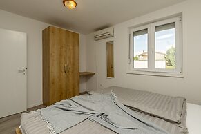 Relaxing Villa Near Porec With Pool