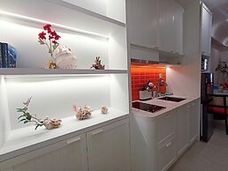 2 Bedrooms Apartment In Sunset Town