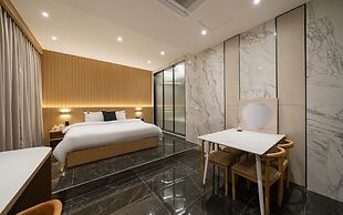 Incheon Brown-Dot Hotel