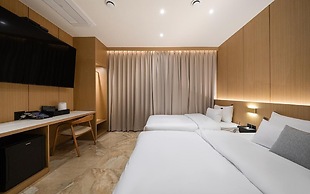 Incheon Brown-Dot Hotel