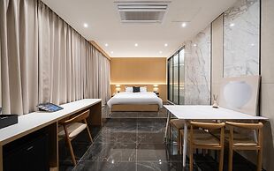 Incheon Brown-Dot Hotel