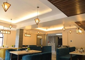 Hotel Golden Leaf