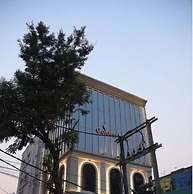 Hotel Golden Leaf