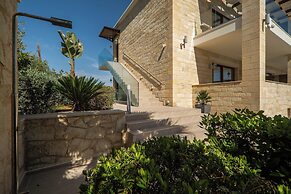 Altirina Studios