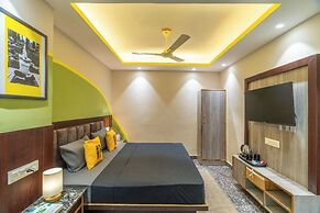 The Hosteller Rishikesh, Ganges
