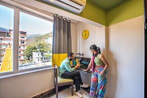 The Hosteller Rishikesh, Ganges
