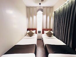 White Pearl Colaba