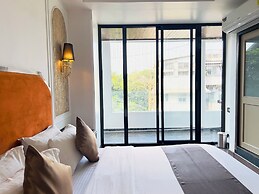 White Pearl Colaba