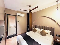 White Pearl Colaba