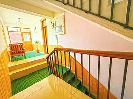 Hotel Alpine Manali