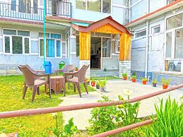 Hotel Alpine Manali