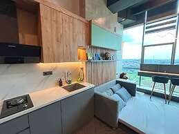 Fairview House - Luxstay near Airport