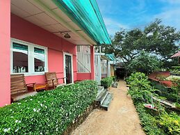 Sea Breeze Resort & Spa