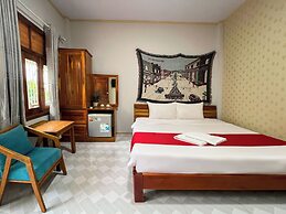 Sea Breeze Resort & Spa