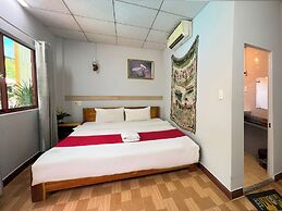 Sea Breeze Resort & Spa
