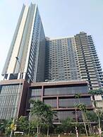 Premium Collins Boulevard Near Airport