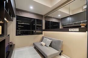 Premium Collins Boulevard Near Airport
