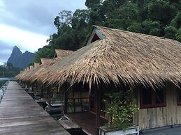PraiwanRaftHouse