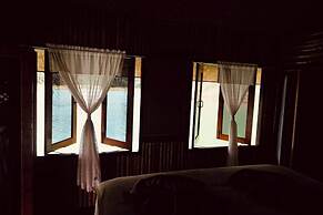PraiwanRaftHouse