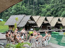 PraiwanRaftHouse