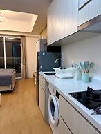 Green Sedayu Suites by Emily