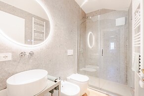 Letizia Penthouse in Lucca