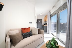 Acropolis View - Stylish City Penthouse