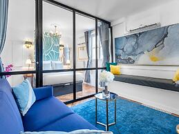 Merveil Luxury Suites - Royale - Saint Honore view
