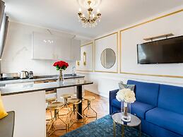Merveil Luxury Suites - Royale - Saint Honore view