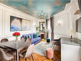Merveil Luxury Suites - Royale - Saint Honore view