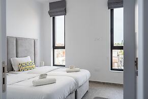 Solara - Stylish Balcony Apartments in Larnaca