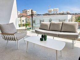 Solara - Stylish Balcony Apartments in Larnaca
